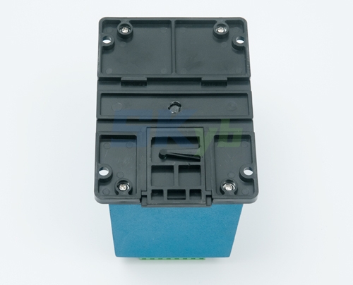 1-220ZG53512617.jpg